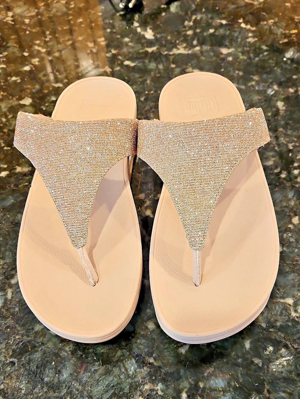 FitFlop Lulu Shimmerlux Thong Sandals US 7